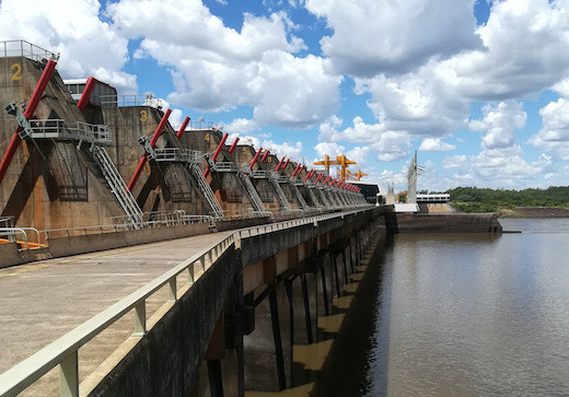 ISASTUR Ingeniería y CH Salto Grande