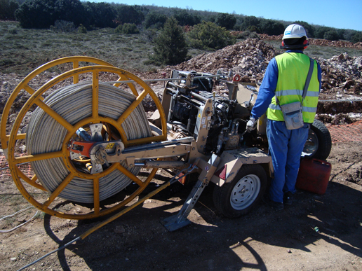 Handling of tools and equipment