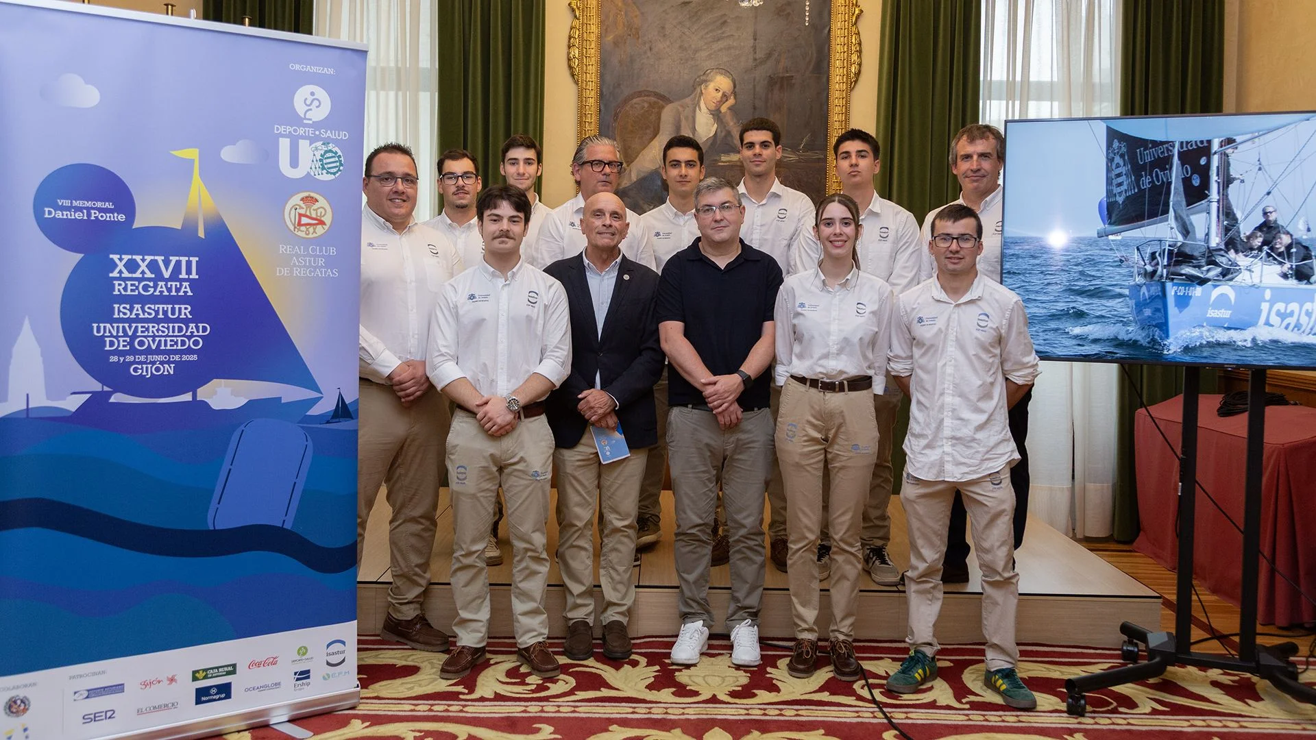 La XXVIII Regata ISASTUR- Universidad de Oviedo- Memorial Daniel Ponte, se presentó en el salón de actos del consistorio gijonés