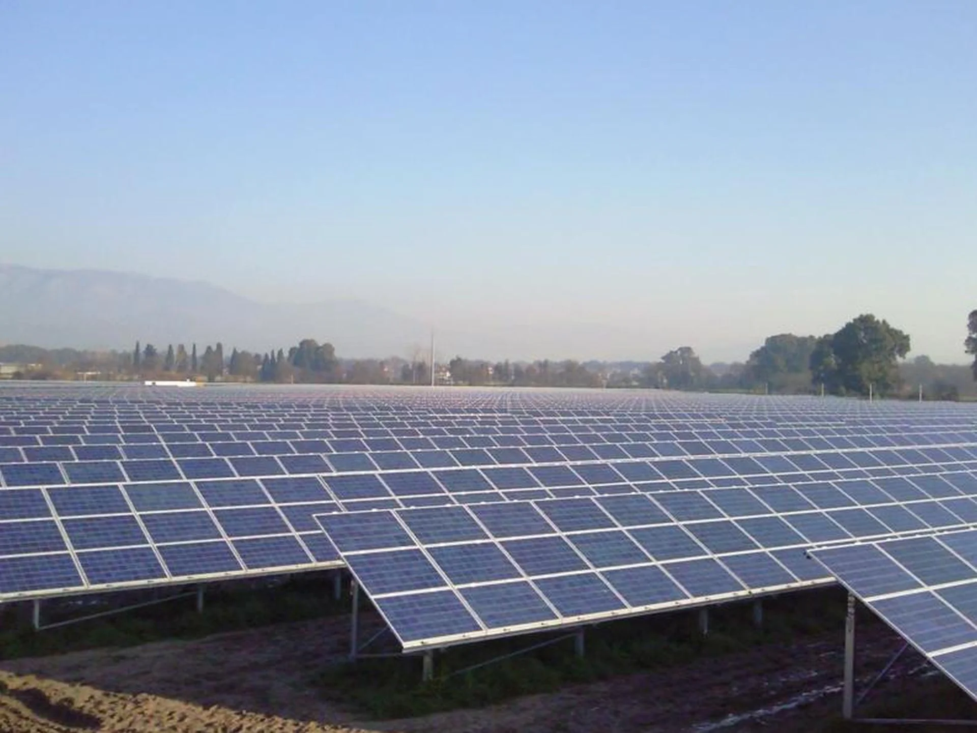 El Grupo ISASTUR firma su primer contrato en Bolivia