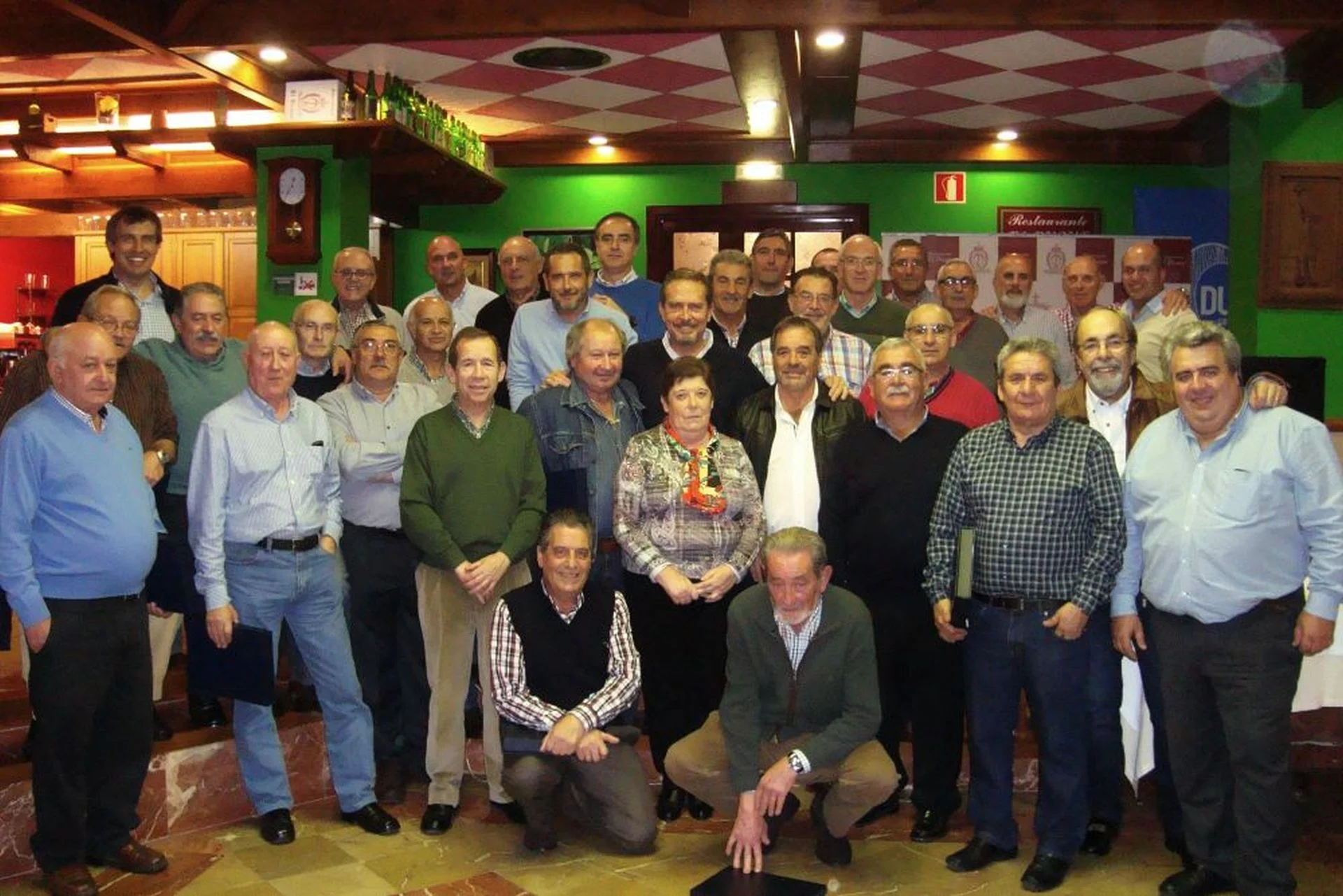 Reunión y homenaje de antiguos trabajadores de ISASTUR