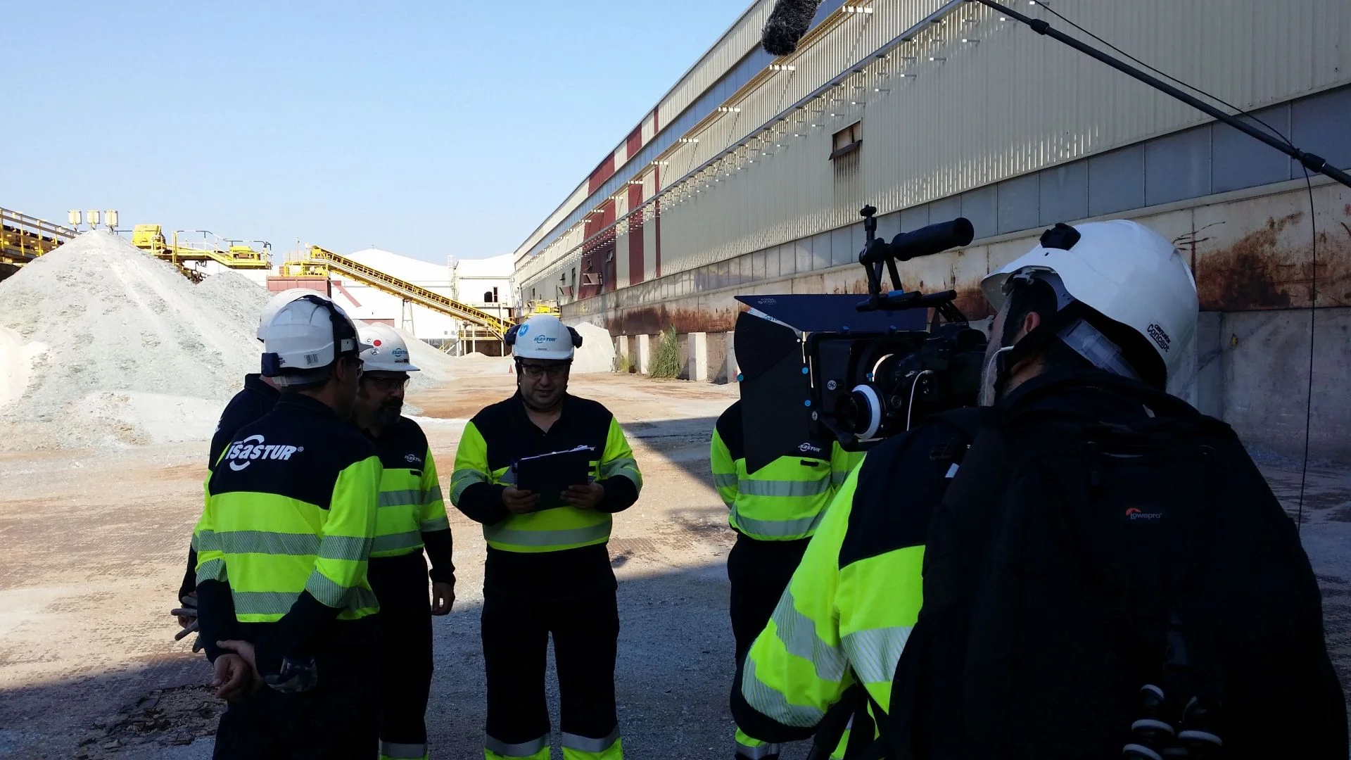 Un vídeo explica la importancia de la charla pre-tarea en la seguridad laboral