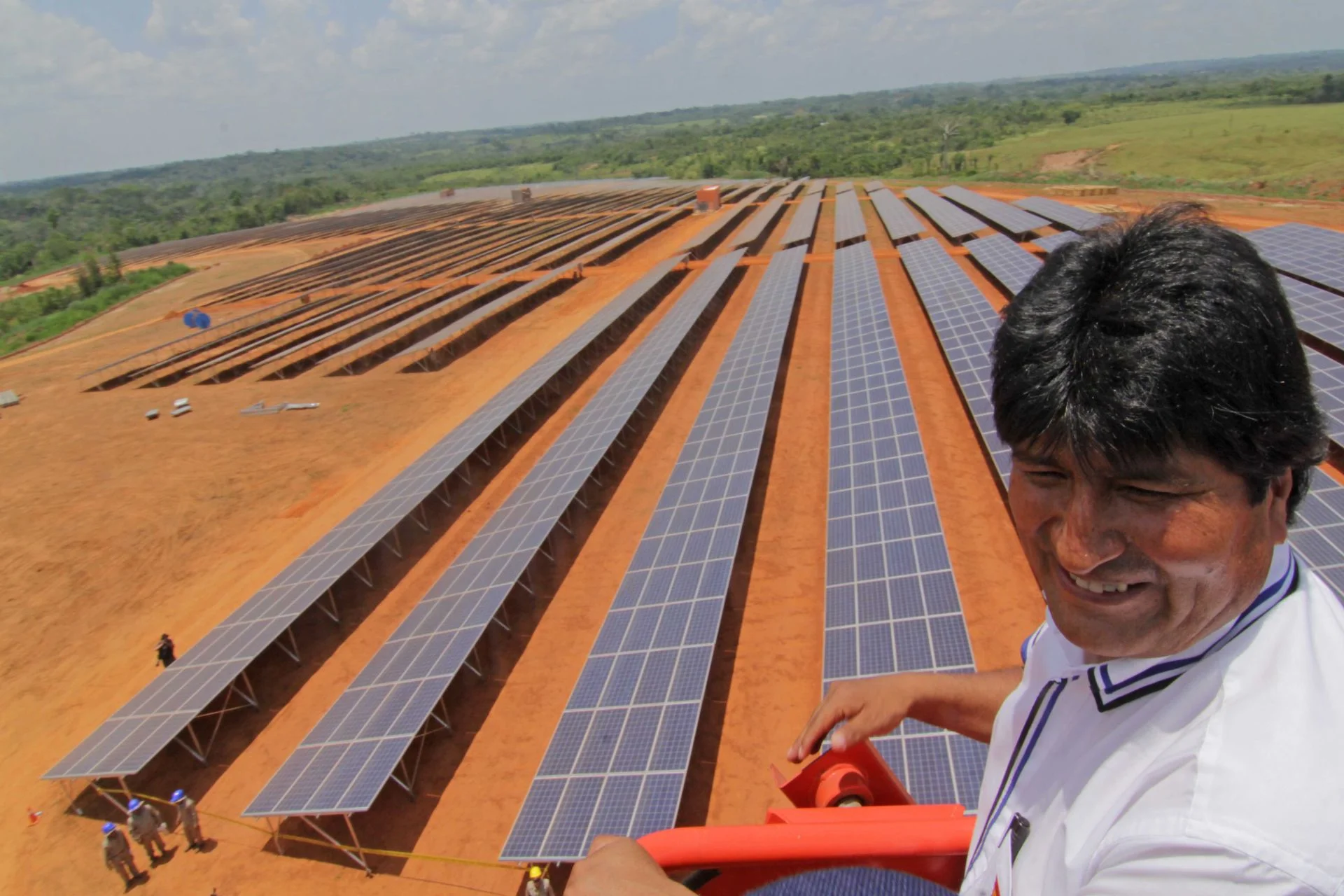 Evo Morales anuncia nuevas inversiones en la inauguración de la primera fase de la planta de Cobija
