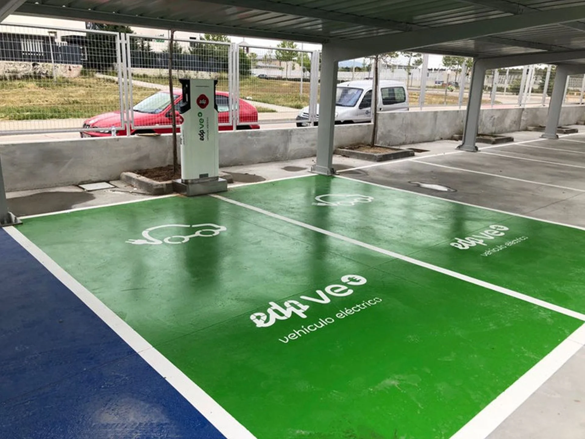 Puntos de Recarga para Vehículo Eléctrico