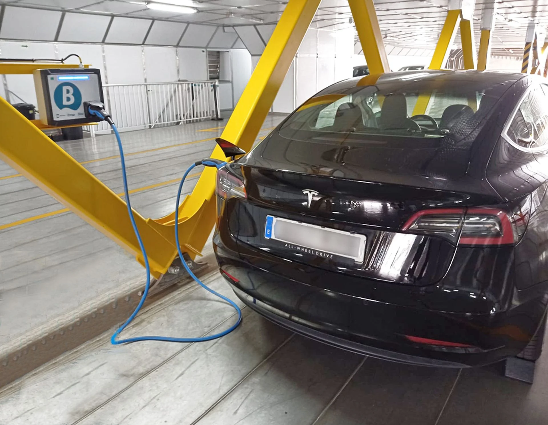 Procinsa Energías Renovables y Efibat instalan 40 puntos de recarga para vehículos eléctricos en un innovador ‘fast ferry’ de Baleària