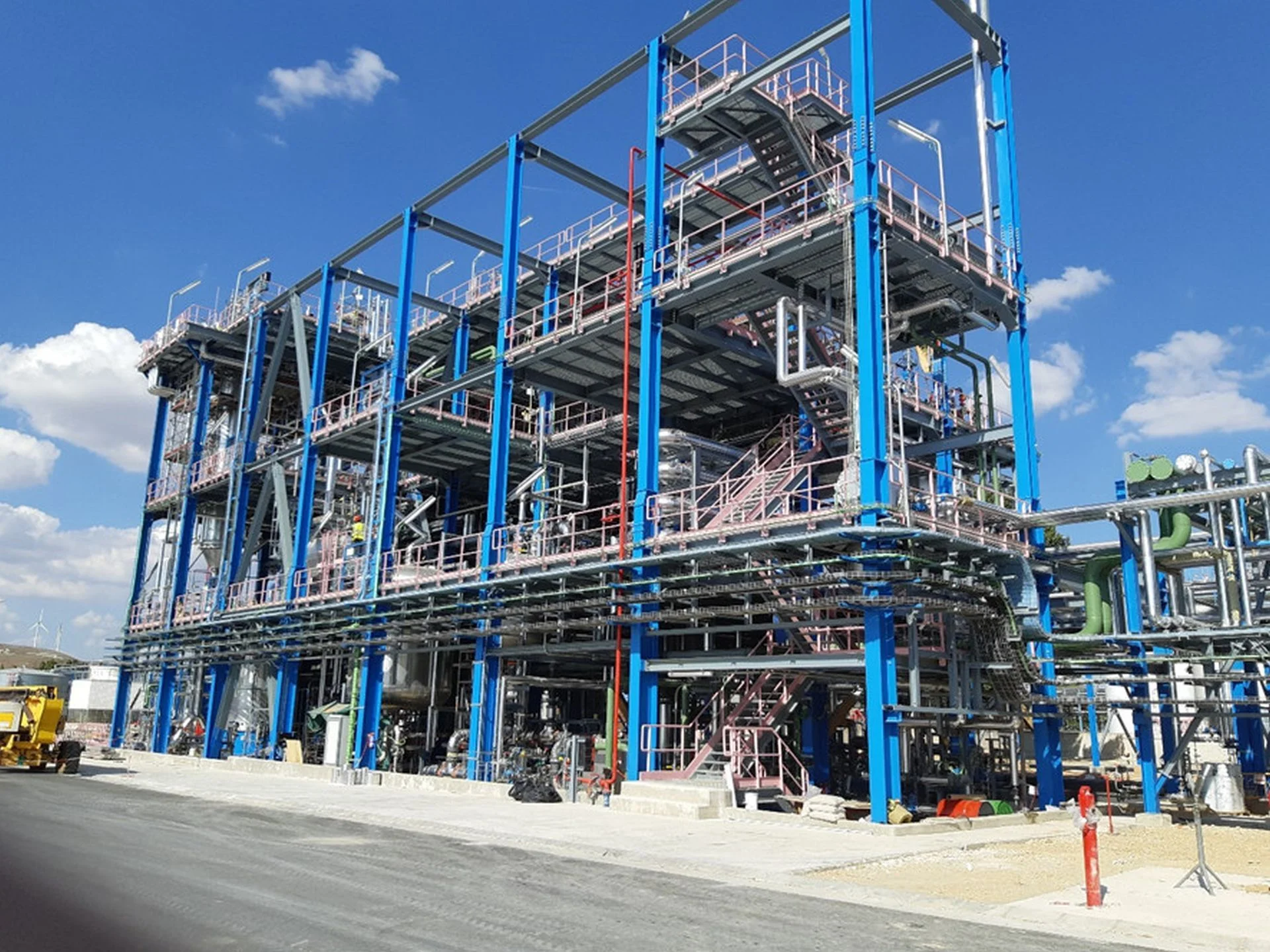 Revamping y nuevas instalaciones de proceso para planta química de Adisseo